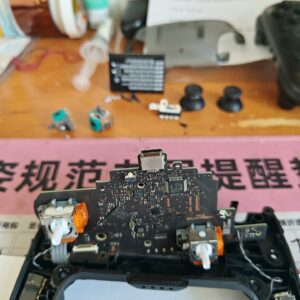 switch pro手柄升级tmr摇杆 更换原装电池 左摇杆